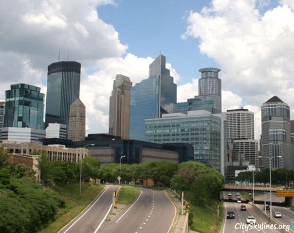 Minneapolis Skyline Street View